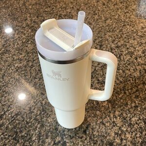 STANLEY 40oz Quencher Tumbler in Cream